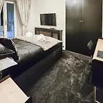 Newfold Tatil Evi *